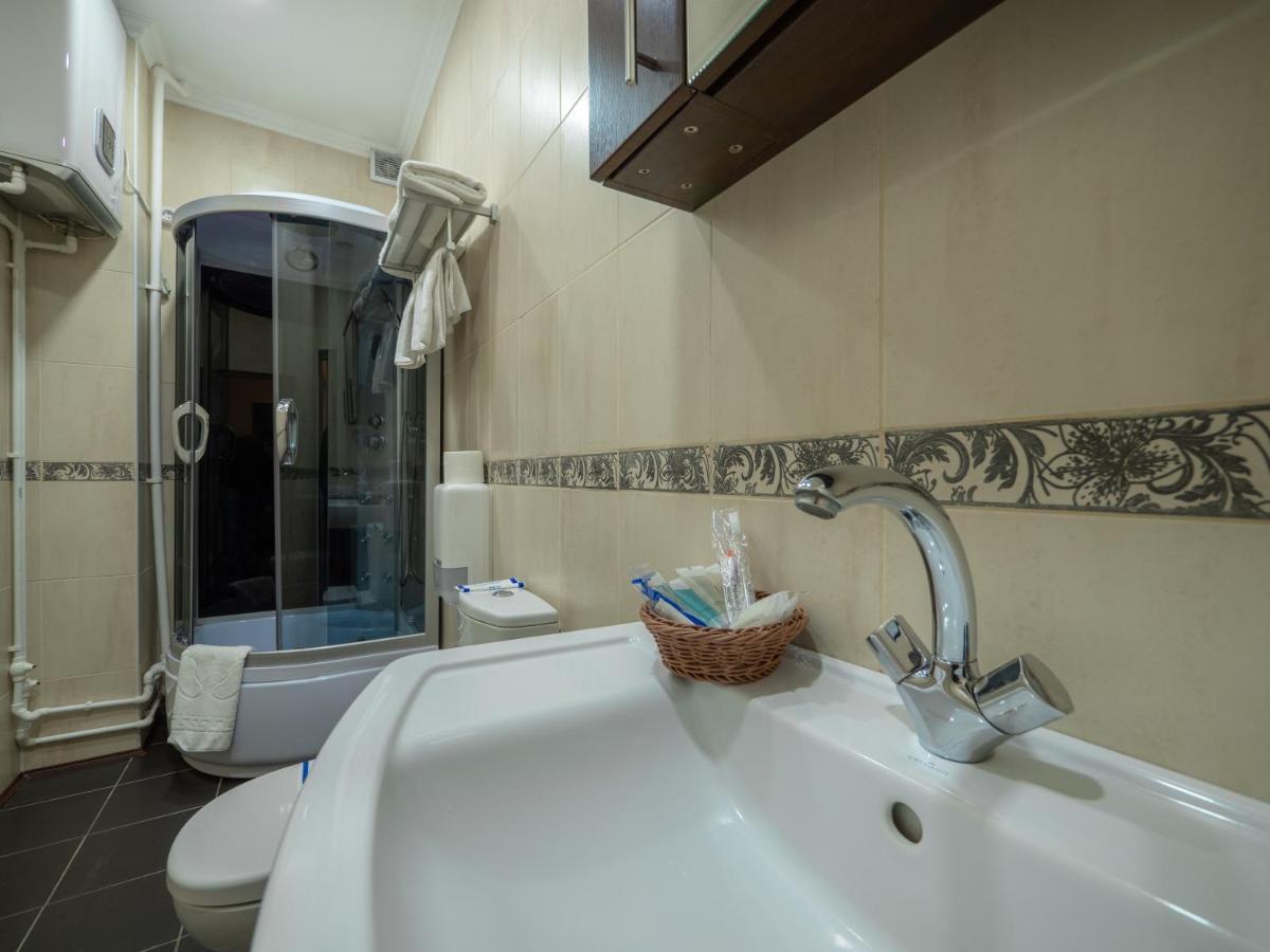 Vila Bomond Hotel Edinet Kültér fotó