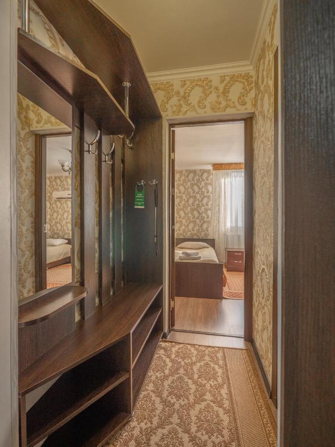 Vila Bomond Hotel Edinet Kültér fotó